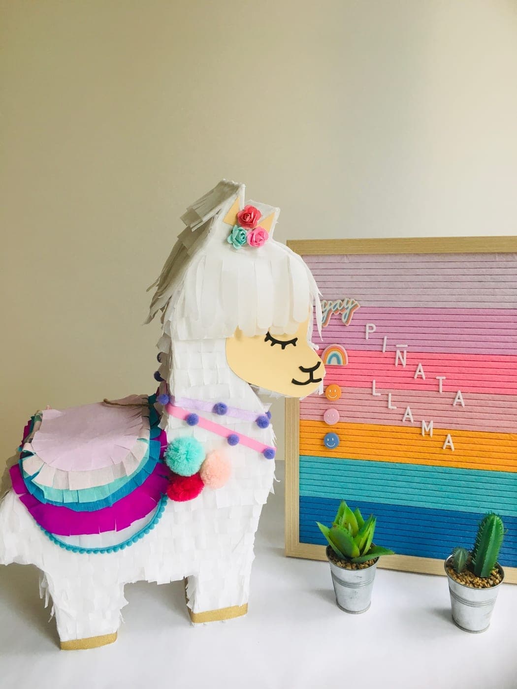 Llama Fullbody Pinata