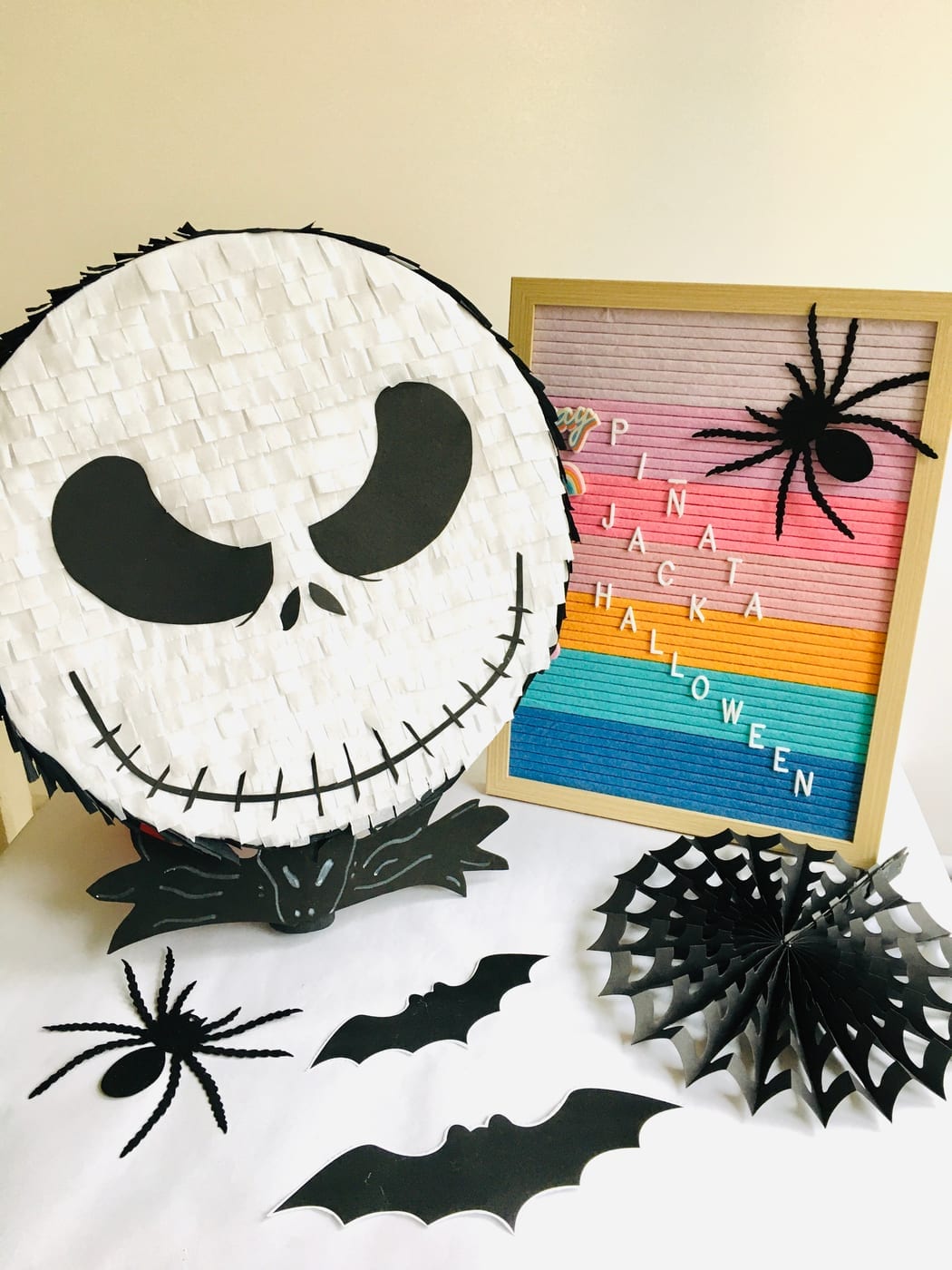 Handmade Skull Halloween Piñata from Berlin | Deco by Tatys